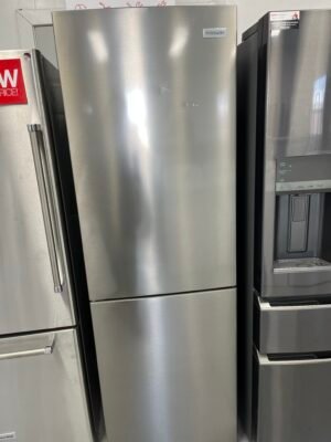 Open Box – 24" Fridge Frigidaire FRBG122AV